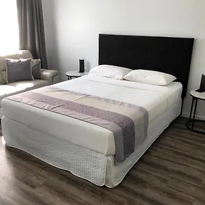 Escape On Hotel Cairns